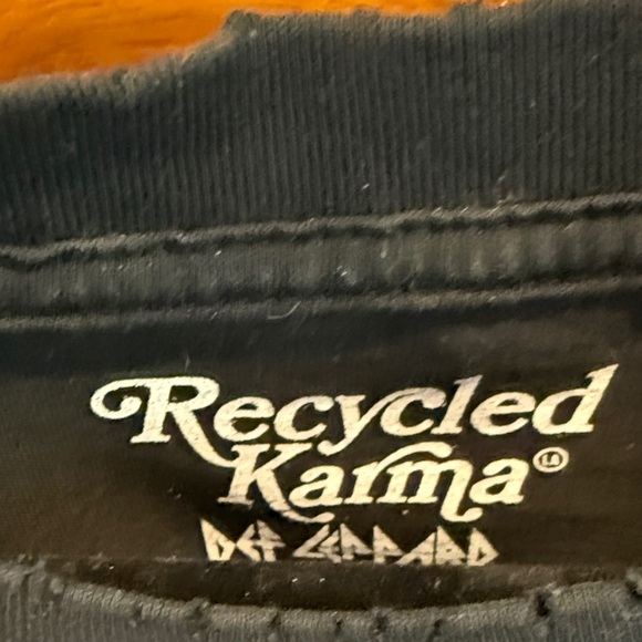 Recycled Karma Black Def Leppard Tee - Picture 2 of 4
